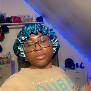 Meet your Posher, Sophia